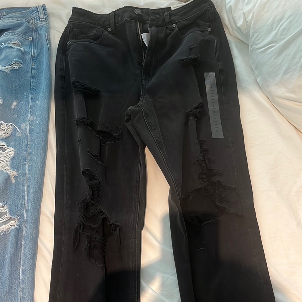 Black ripped American eagle jeans NWT